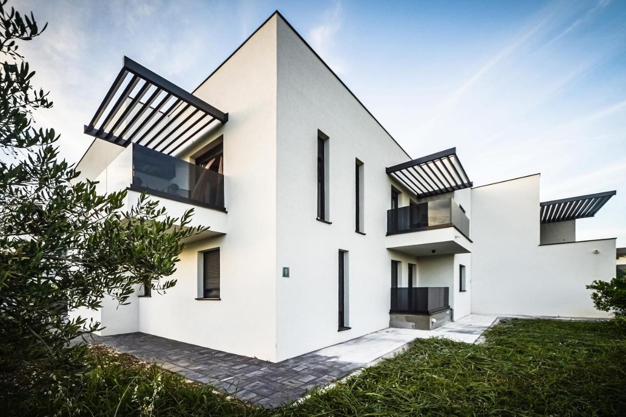 Cube Residence Kaštela Екстериор снимка