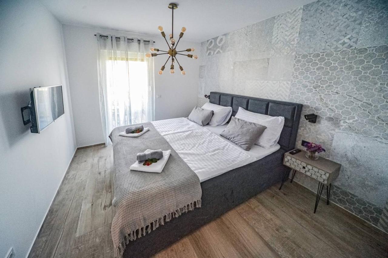 Cube Residence Kaštela Екстериор снимка