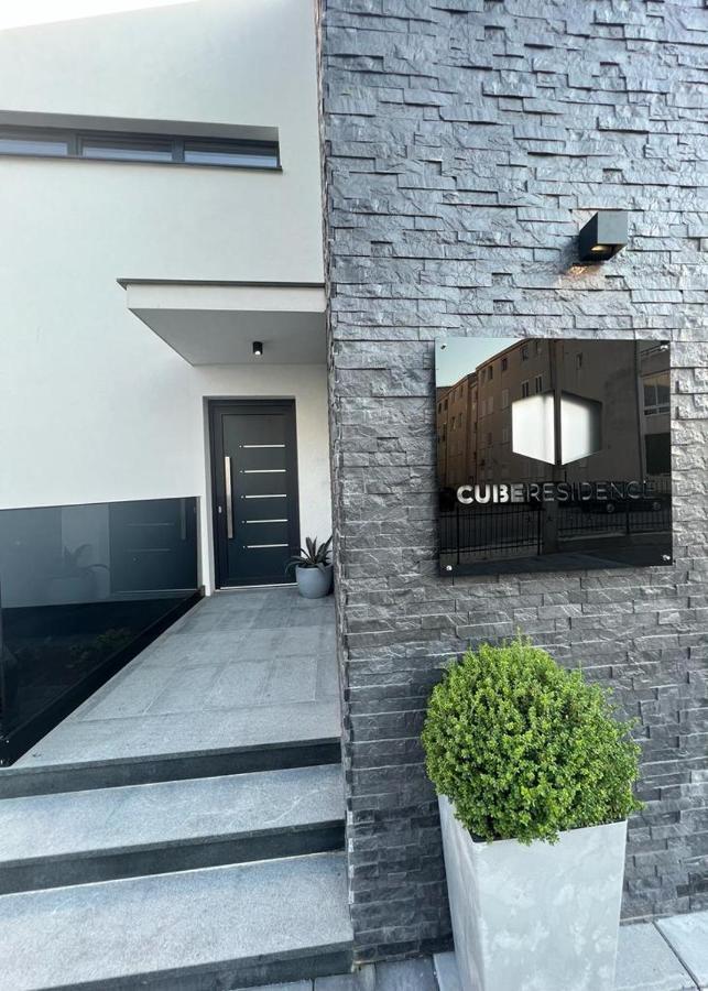 Cube Residence Kaštela Екстериор снимка